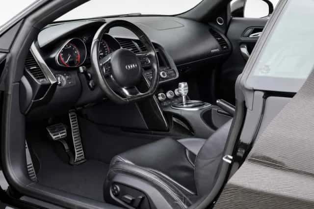 Audi R8 (2011) thumbnail 14