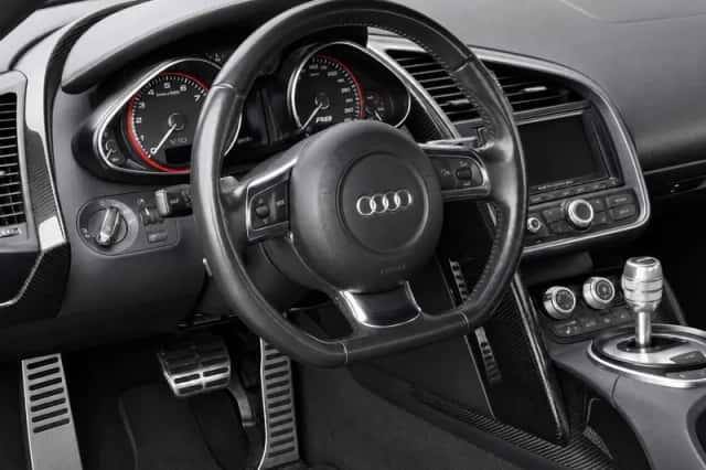 Audi R8 (2011) thumbnail 15