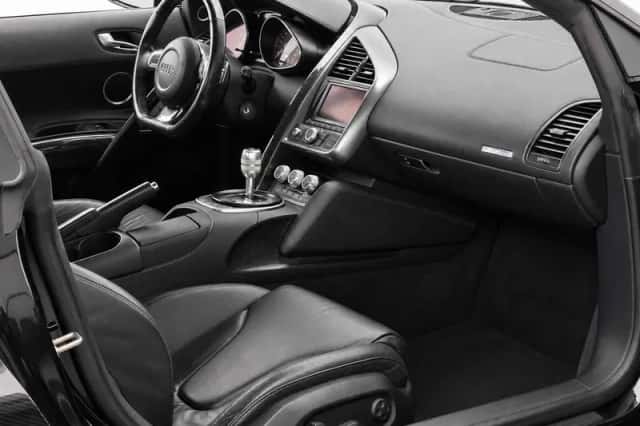 Audi R8 (2011) thumbnail 19