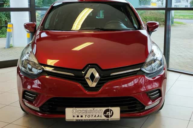Renault Clio (2016) thumbnail 2