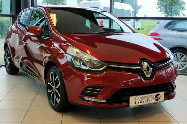Renault Clio (2016) thumbnail 3