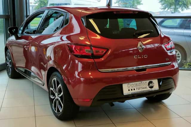 Renault Clio (2016) thumbnail 4