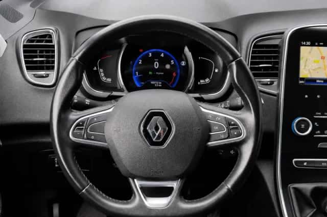 Renault Scénic (2018) thumbnail 15