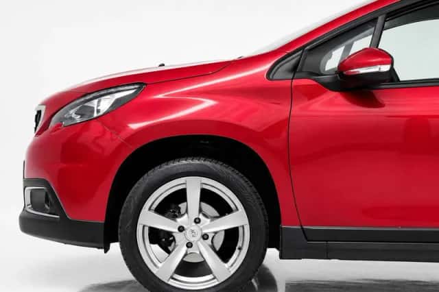 Peugeot 2008 (2017) thumbnail 8