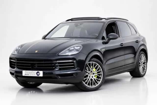 Porsche Cayenne (2022) thumbnail 1