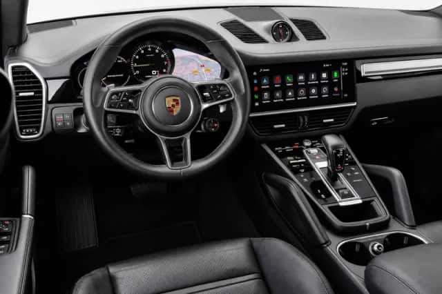 Porsche Cayenne (2022) thumbnail 15