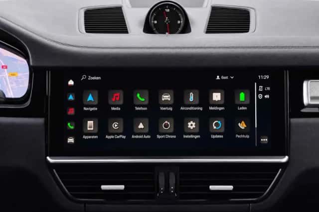 Porsche Cayenne (2022) thumbnail 19