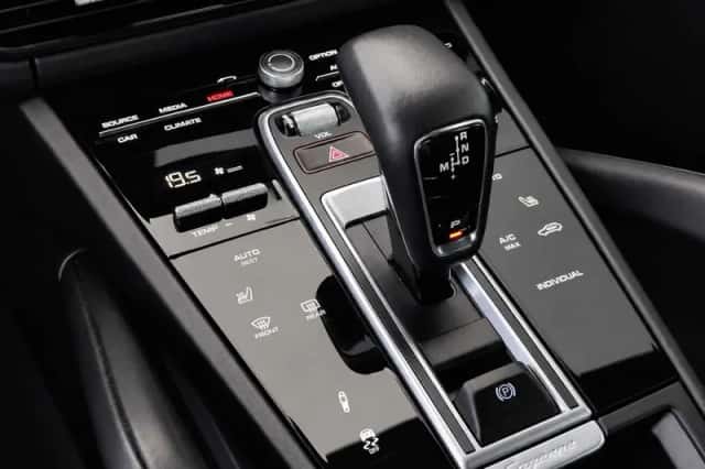 Porsche Cayenne (2022) thumbnail 21