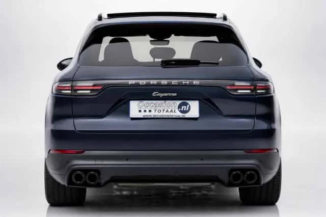 Porsche Cayenne (2022) thumbnail 5