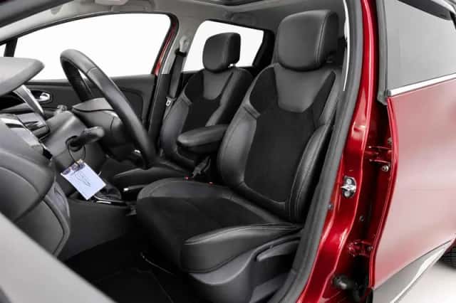 Renault Clio (2017) thumbnail 12