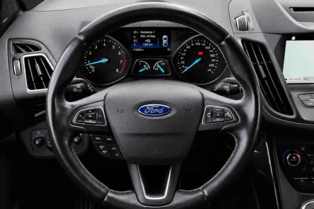 Ford Kuga (2017) thumbnail 15