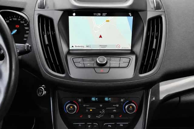 Ford Kuga (2017) thumbnail 16