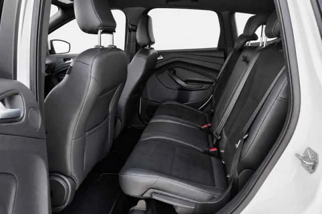 Ford Kuga (2017) thumbnail 10