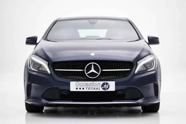 Mercedes-Benz A-Klasse (2017) thumbnail 2