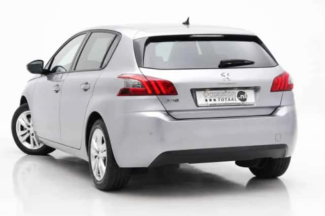 Peugeot 308 (2018) thumbnail 4