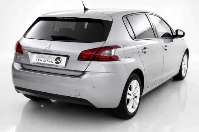 Peugeot 308 (2018) thumbnail 6