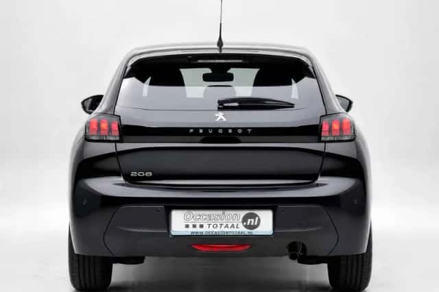 Peugeot 208 (2023) thumbnail 5