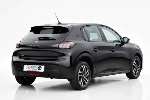 Peugeot 208 (2023) thumbnail 6