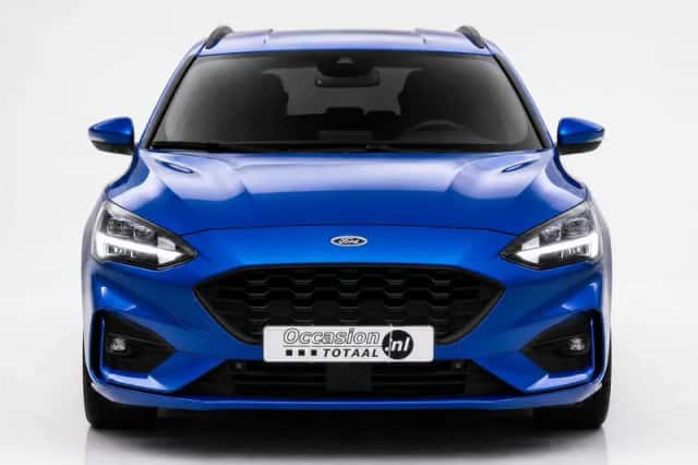 Ford Focus (2021) thumbnail 2