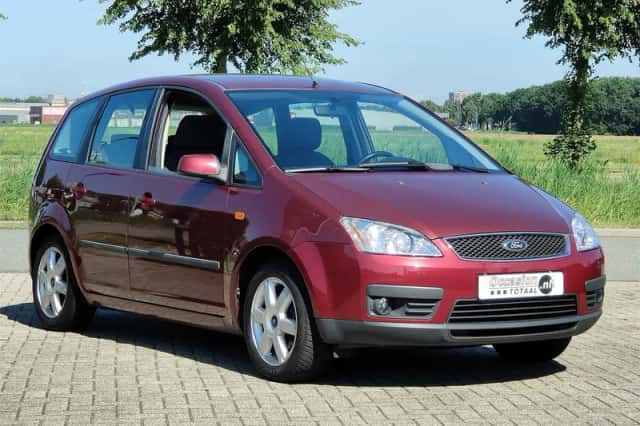 Ford Focus (2005) thumbnail 2
