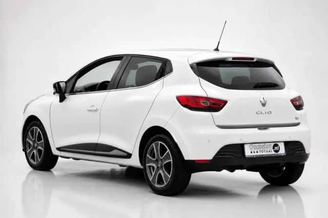 Renault Clio (2015) thumbnail 4