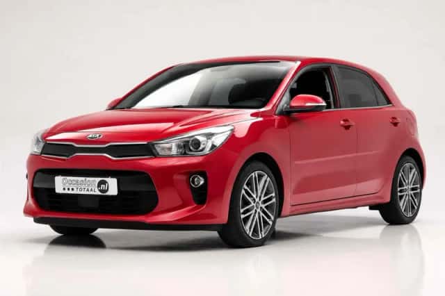 Kia Rio (2018) thumbnail 1