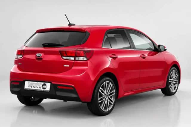 Kia Rio (2018) thumbnail 6