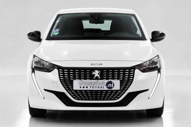 Peugeot 208 (2022) thumbnail 2
