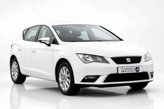 SEAT Leon (2016) thumbnail 3