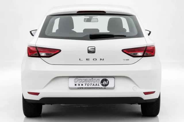 SEAT Leon (2016) thumbnail 5