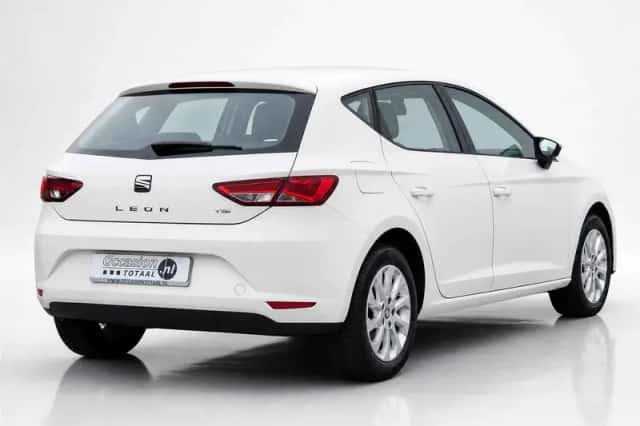 SEAT Leon (2016) thumbnail 6