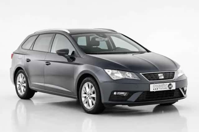 SEAT Leon (2018) thumbnail 3