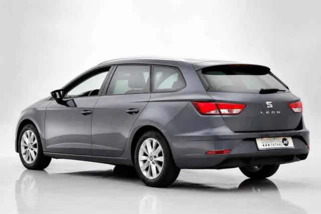 SEAT Leon (2018) thumbnail 4