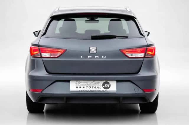 SEAT Leon (2018) thumbnail 5