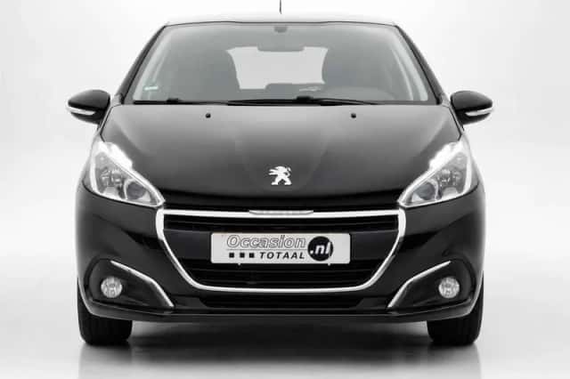 Peugeot 208 (2018) thumbnail 2