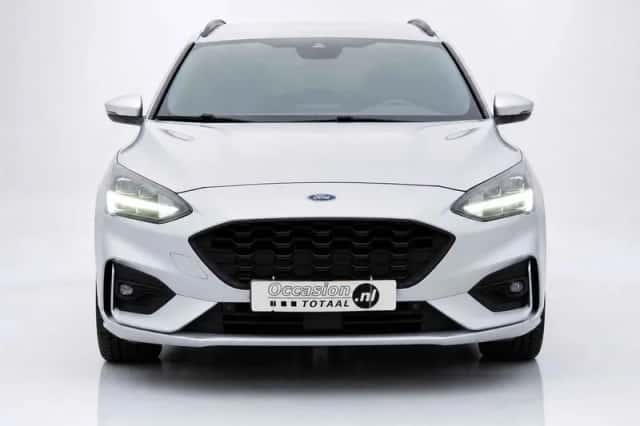 Ford Focus (2019) thumbnail 2