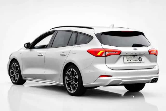 Ford Focus (2019) thumbnail 4