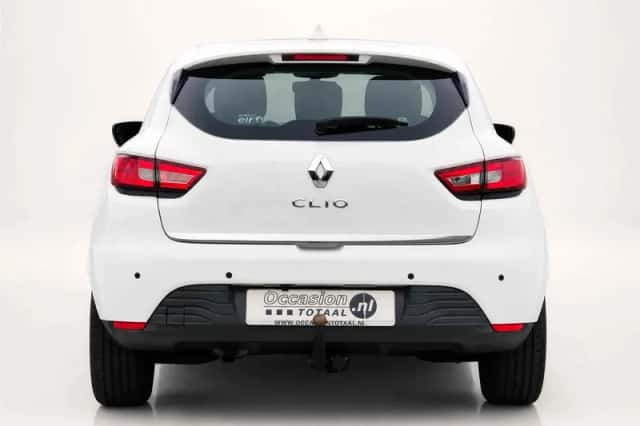 Renault Clio (2015) thumbnail 5