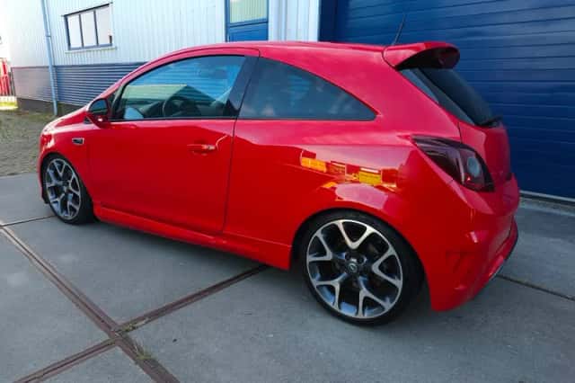 Opel Corsa (2011) thumbnail 3
