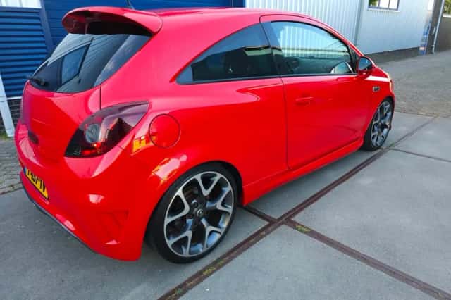 Opel Corsa (2011) thumbnail 4