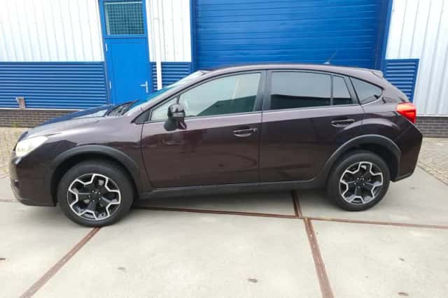 Subaru XV (2012) thumbnail 2