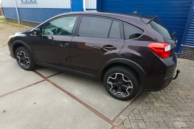 Subaru XV (2012) thumbnail 3