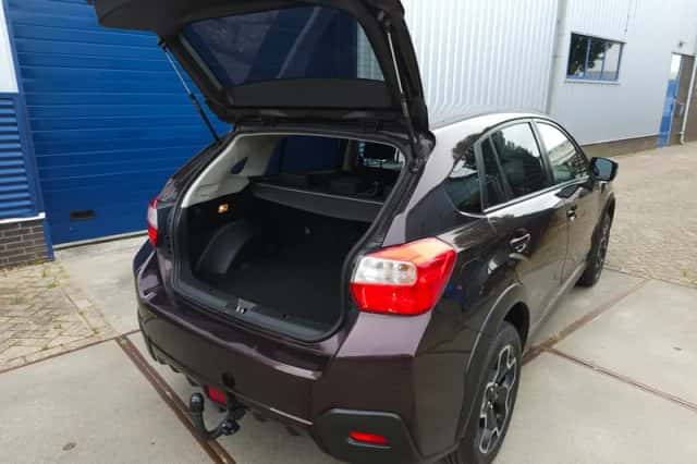 Subaru XV (2012) thumbnail 6