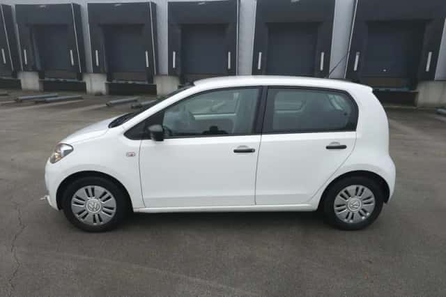 Volkswagen Up! (2013) thumbnail 2