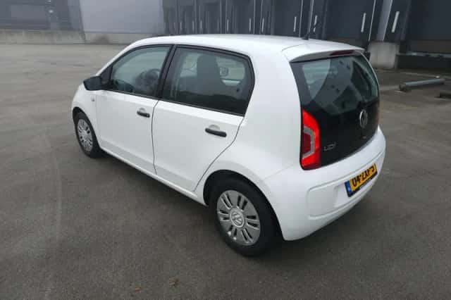Volkswagen Up! (2013) thumbnail 3
