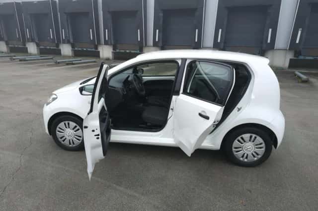 Volkswagen Up! (2013) thumbnail 4