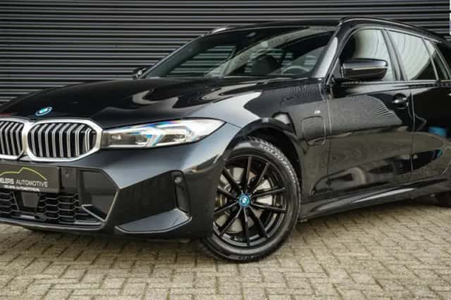 BMW 3-Serie (2023) thumbnail 1