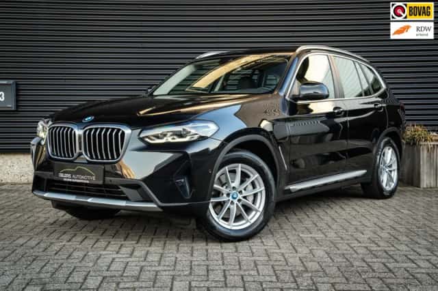 BMW X3 (2024) thumbnail 2