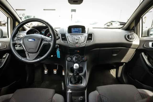 Ford Fiesta (2017) thumbnail 3