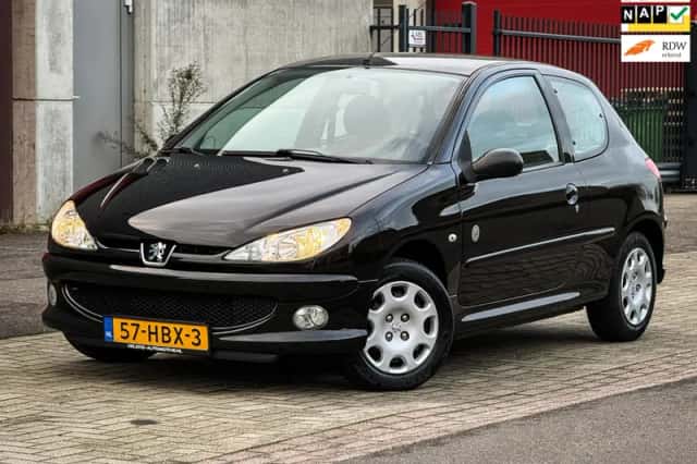Peugeot 206 (2008) thumbnail 2